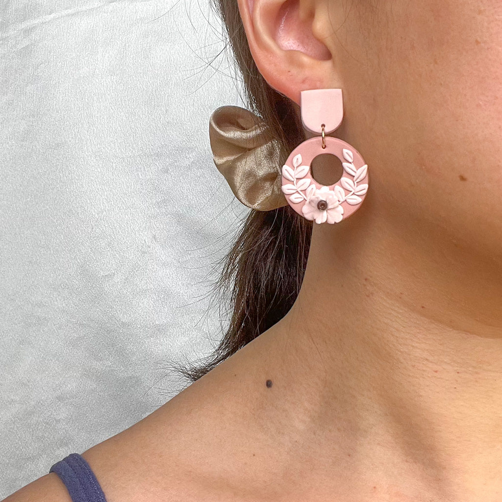 Hanna Minimal Floral Earring