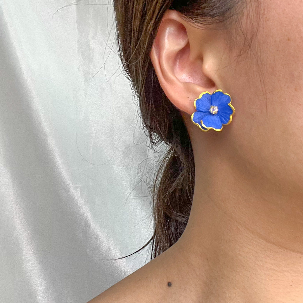 Hibiscus Raya Zirconia