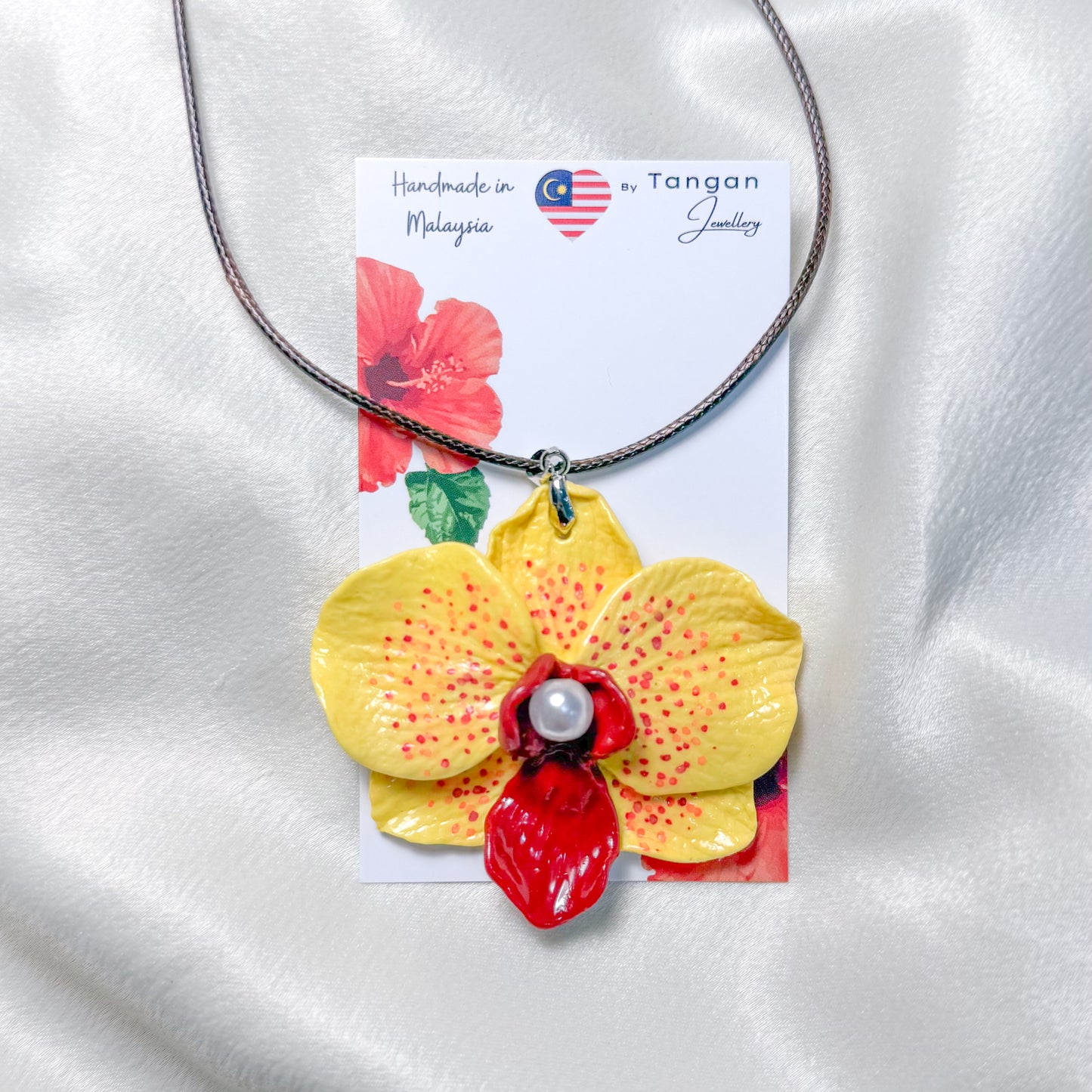 Yellow Orchid Q Necklace