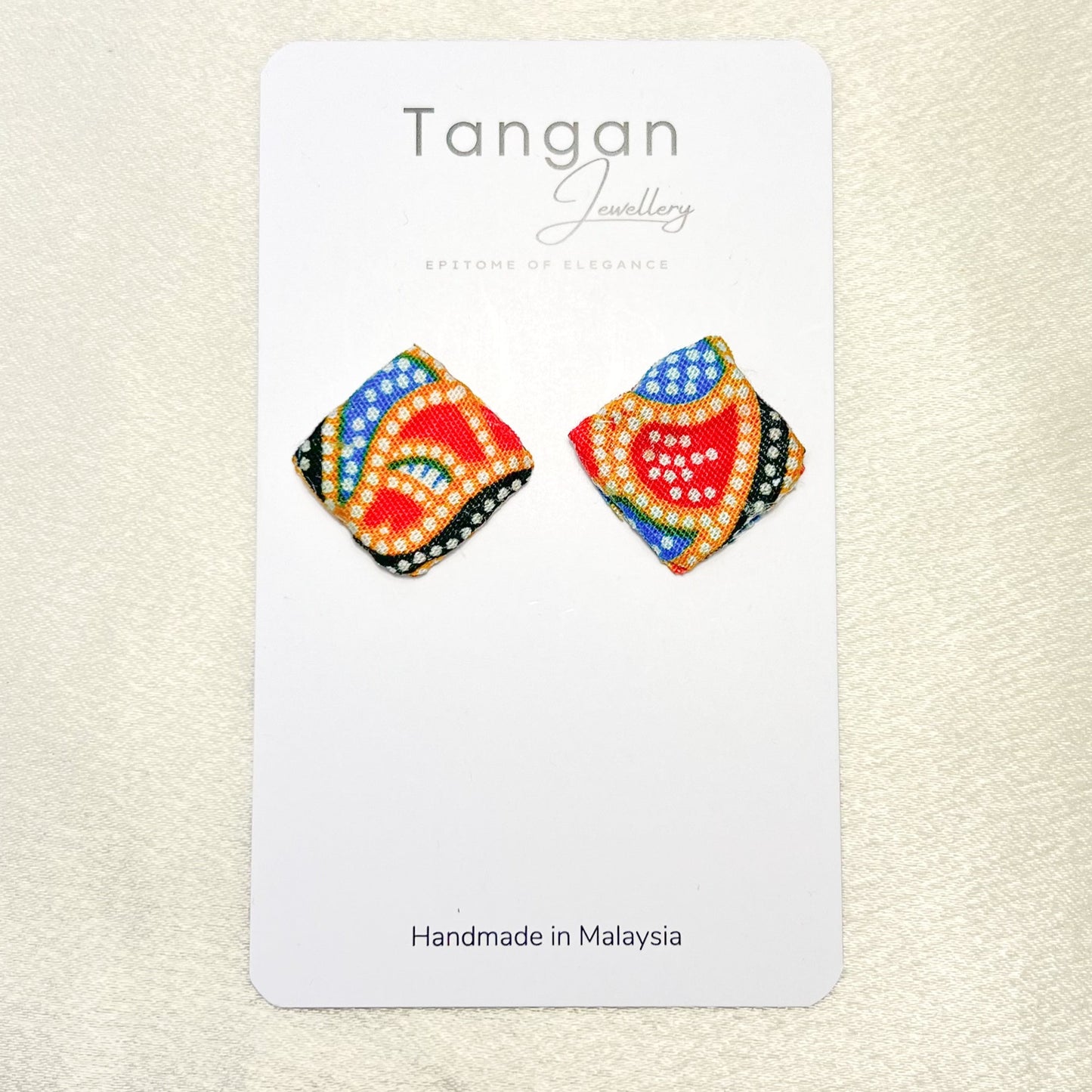 Batik Medium Stud