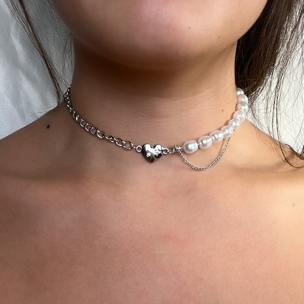 Heart Pearl Choker Necklace